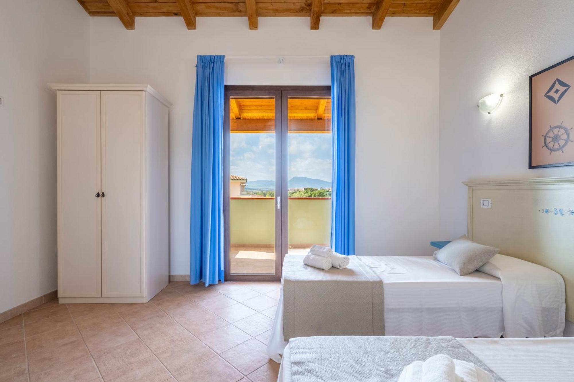 Hotel Nicolaus Club Baia delle Mimose Badesi Esterno foto