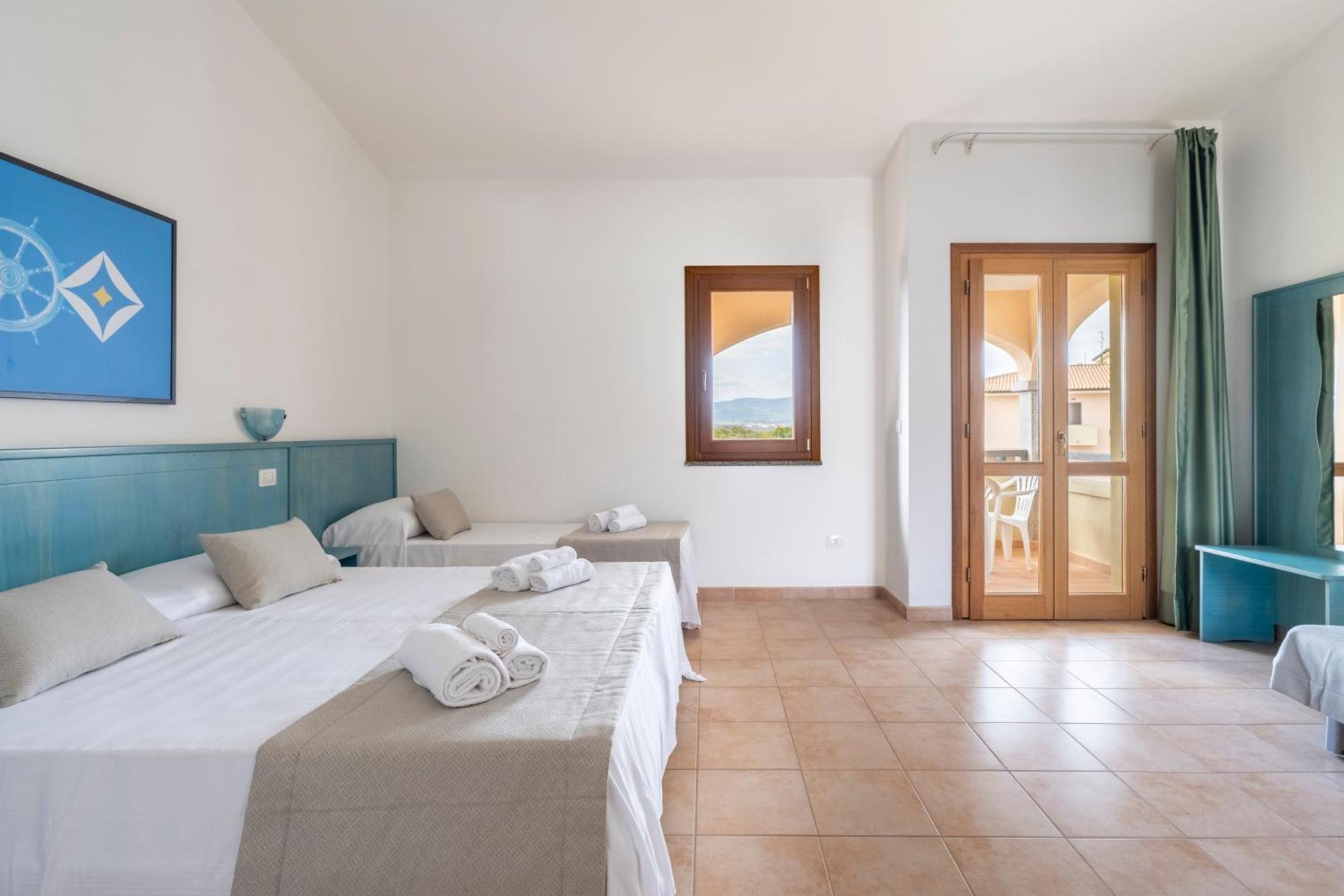 Hotel Nicolaus Club Baia delle Mimose Badesi Esterno foto